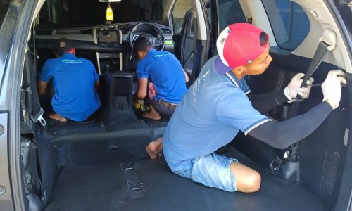 cuci interior mobil semarang